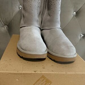 UGG Light Gray Suede Winter Boots